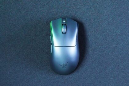 Razer reveals the 8KHz Deathadder V3 HyperSpeed with 55g weight